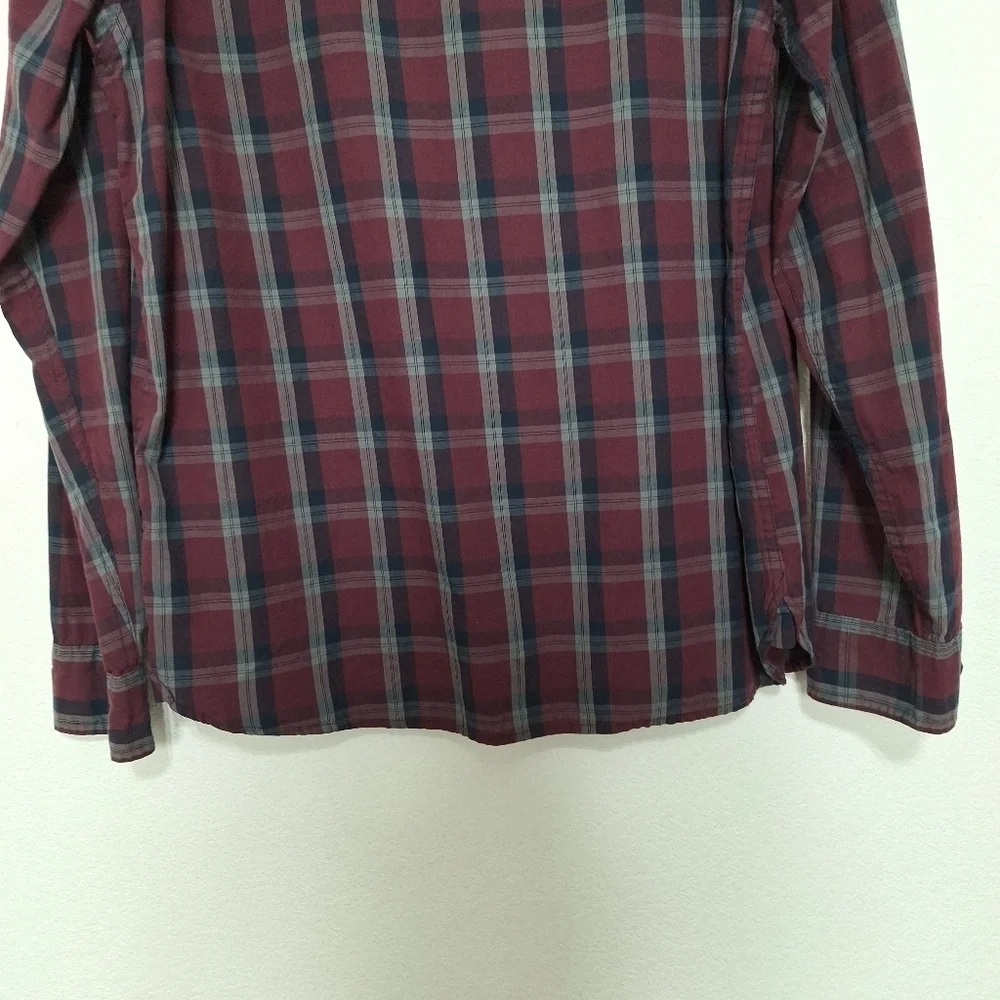 Levi's Men's Burgundy Red Gray Gorpcore Chore Plaid Button Down Shirt Size L